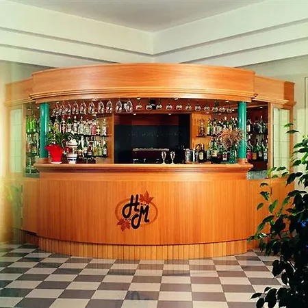 Platani Hotel 4*