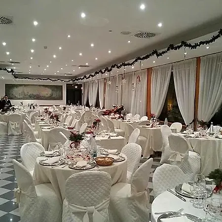 Hotel Platani 4*