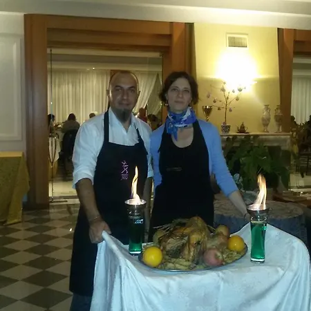Platani 4*